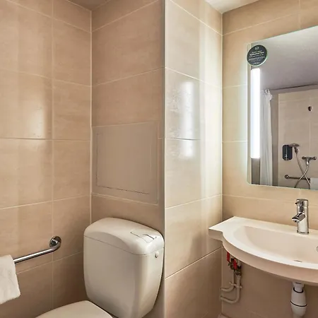 B&B Hotel Avranches Baie Du Mont St-Michel