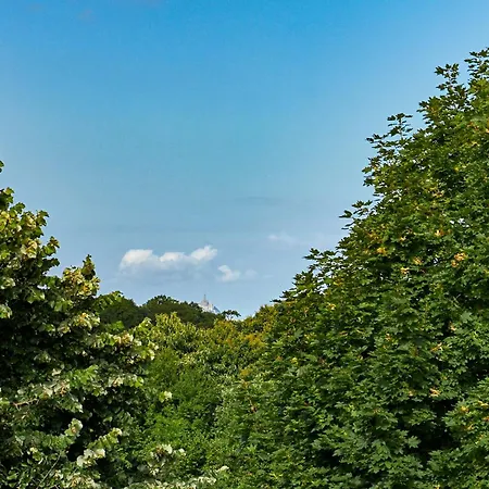 B&B Hotel Avranches Baie Du Mont St-Michel Le Val-Saint-Pere