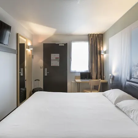 B&B Hotel Avranches Baie Du Mont St-Michel