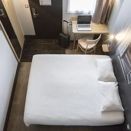 Отель B&B Hotel Avranches Baie Du Mont St-Michel Le Val-Saint-Pere