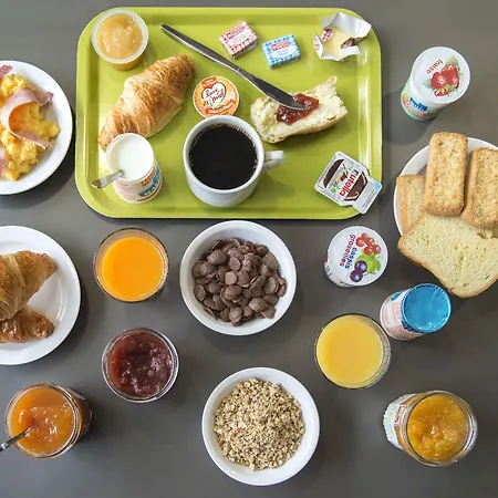 B&B Hotel Avranches Baie Du Mont St-Michel Отель Le Val-Saint-Pere