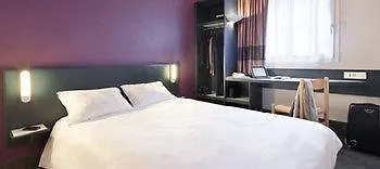 Отель B&B Hotel Avranches Baie Du Mont St-Michel Le Val-Saint-Pere