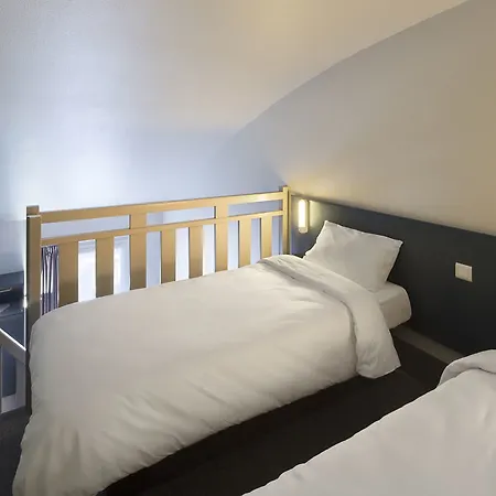 Отель B&B Hotel Avranches Baie Du Mont St-Michel