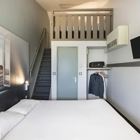 Отель B&B Hotel Avranches Baie Du Mont St-Michel Le Val-Saint-Pere