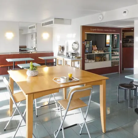 B&B Hotel Avranches Baie Du Mont St-Michel