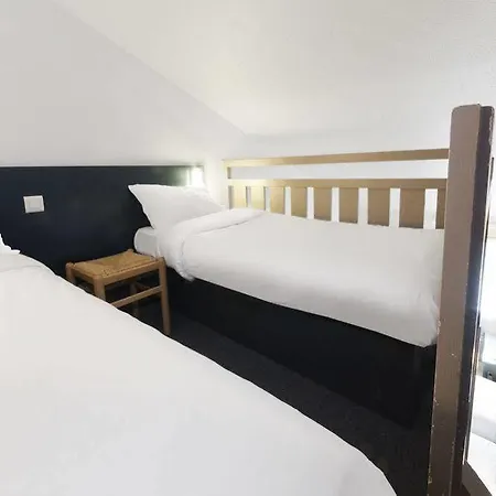 B&B Hotel Avranches Baie Du Mont St-Michel 2* Le Val-Saint-Pere