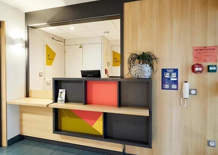 Avranches Baie Du Mont St-michel Hotel Le Val-Saint-Père