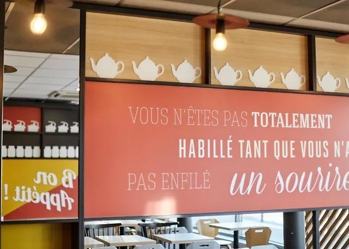 B&B Hotel Avranches Baie Du Mont St-Michel Hotel Le Val-Saint-Pere