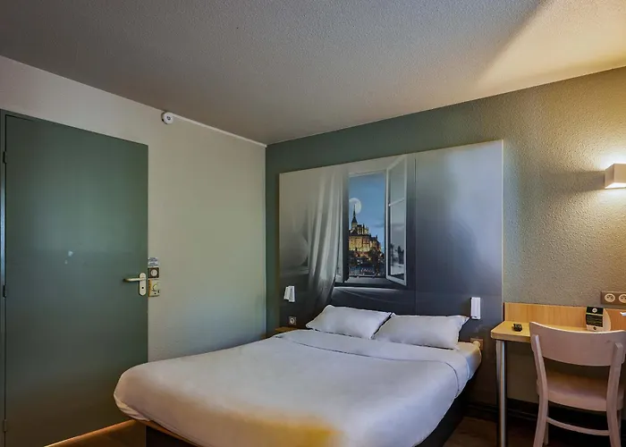 B&B Hotel Avranches Baie Du Mont St-Michel Hotel Le Val-Saint-Pere