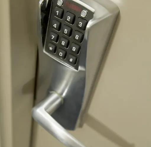 Hotel B&B Hotel Avranches Baie Du Mont St-Michel 2*