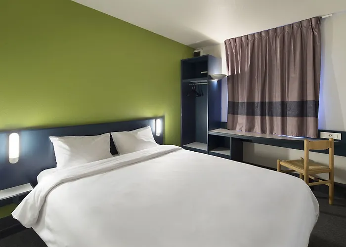 B&B Hotel Avranches Baie Du Mont St-Michel Le Val-Saint-Pere