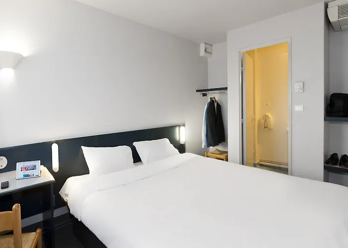 Avranches Baie Du Mont St-michel Hotel Le Val-Saint-Père