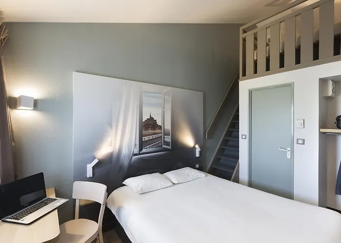 Avranches Baie Du Mont St-michel 2* Le Val-Saint-Père