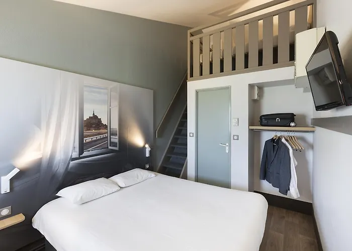 B&B Hotel Avranches Baie Du Mont St-Michel Hotel