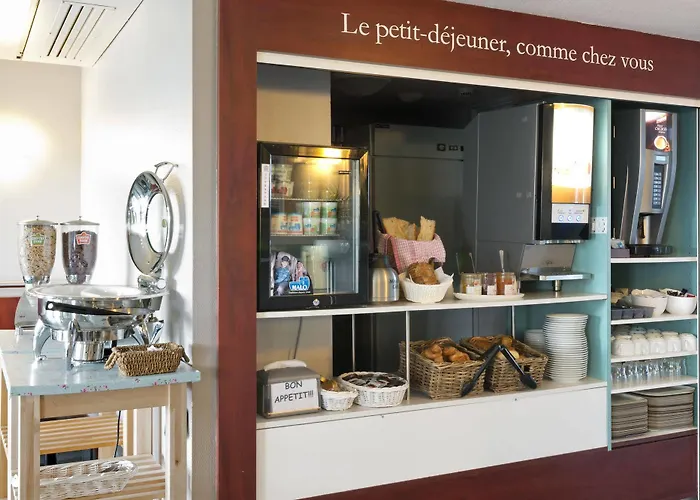 B&B Hotel Avranches Baie Du Mont St-Michel Hotel Le Val-Saint-Pere